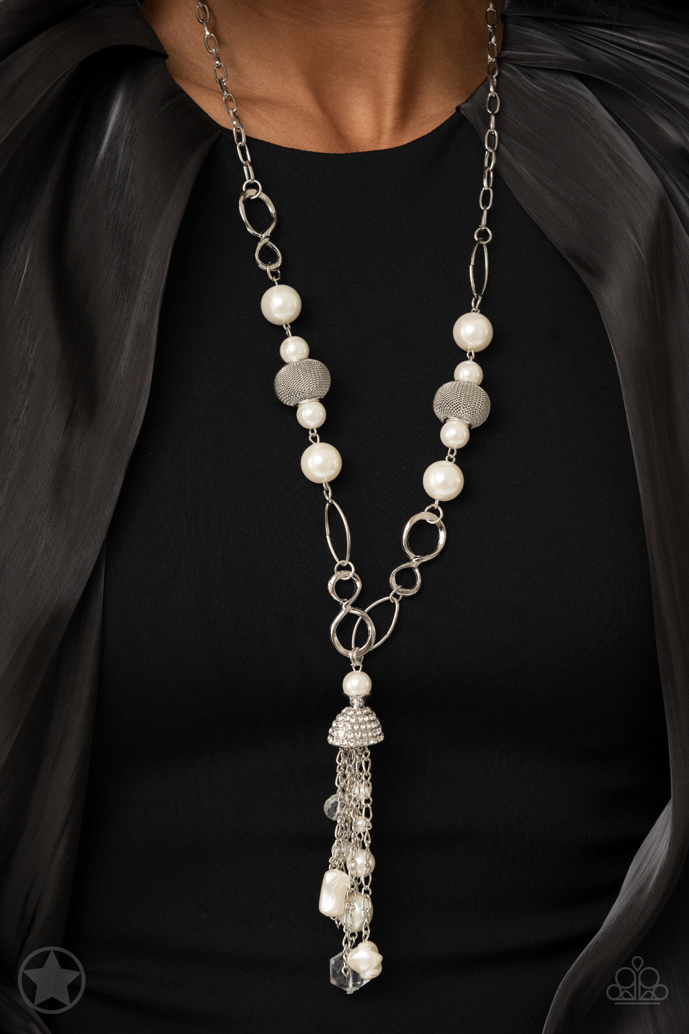 Designated Diva White Paparazzi Necklace Cashmere Pink Jewels