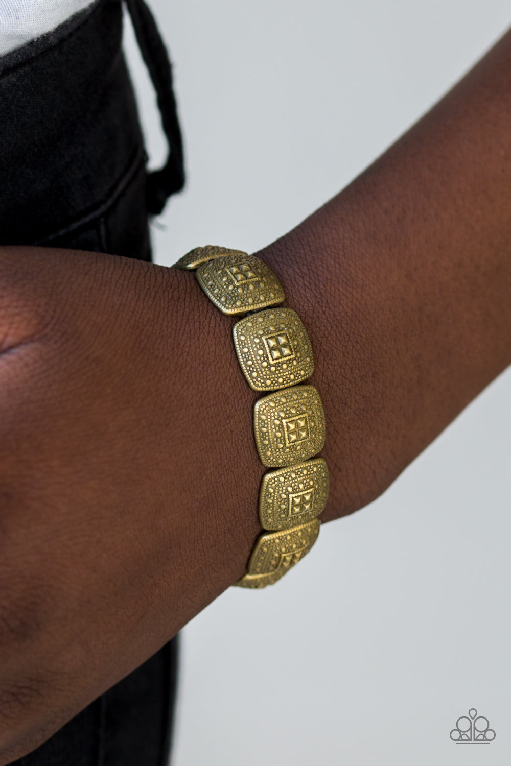 Radiantly Riviera Brass Paparazzi Bracelets Cashmere Pink Jewels