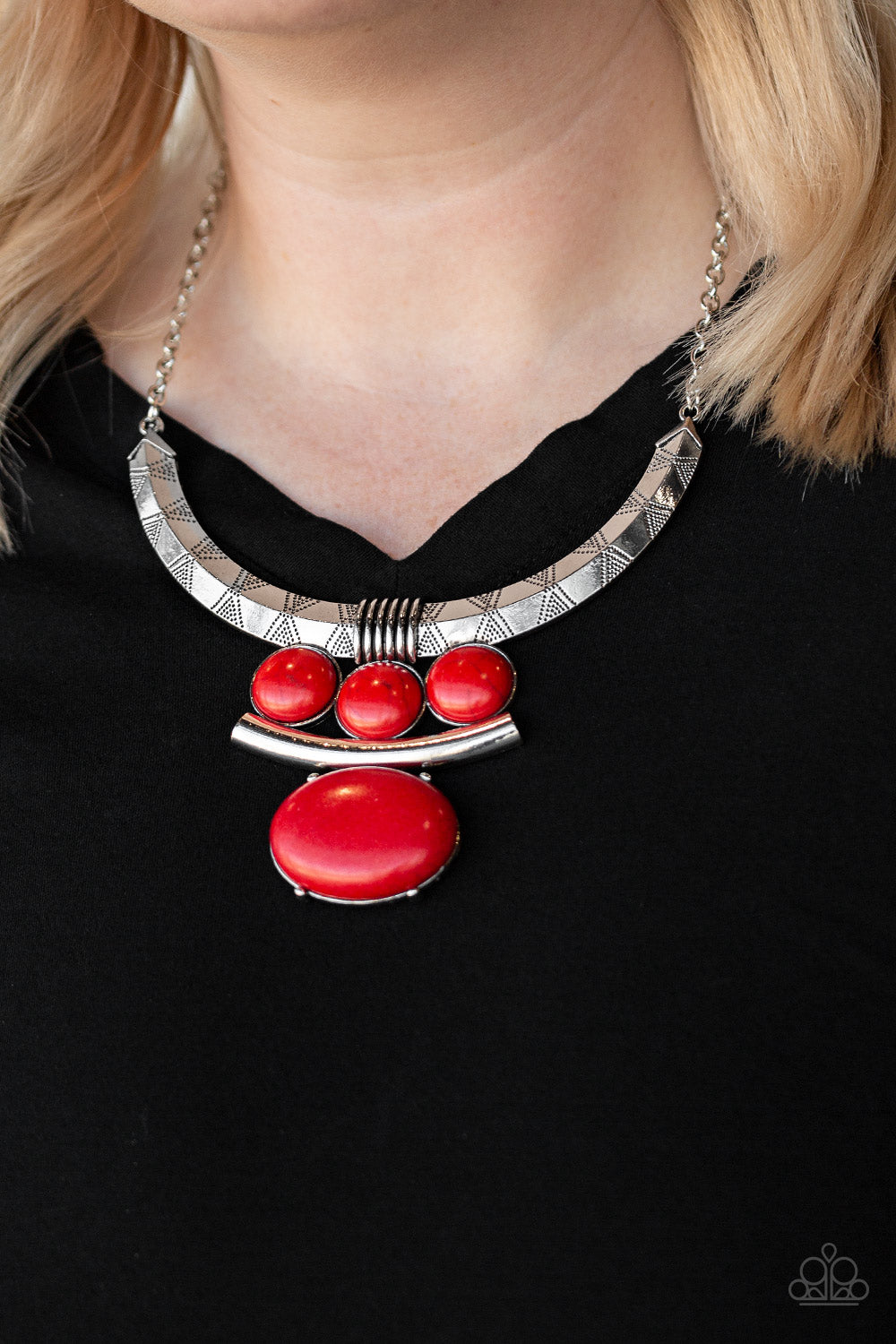 Commander In CHIEFETTE Red Paparazzi Necklace Cashmere Pink Jewels