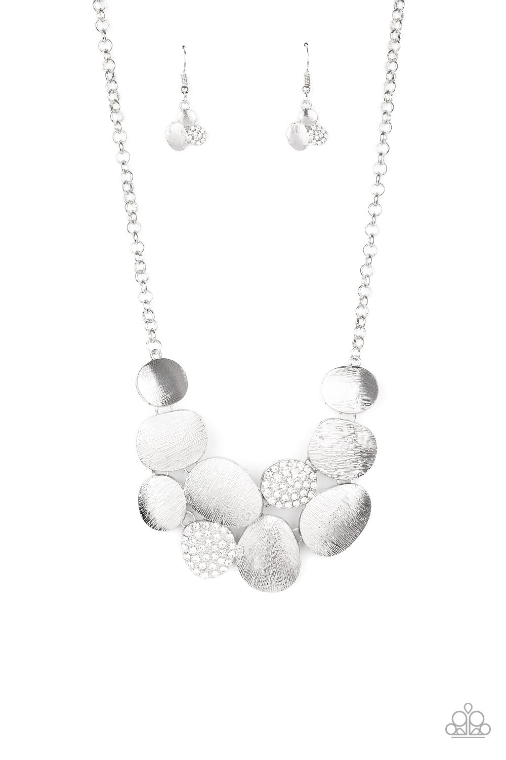 A Hard LUXE Story White Paparazzi Necklace Cashmere Pink Jewels