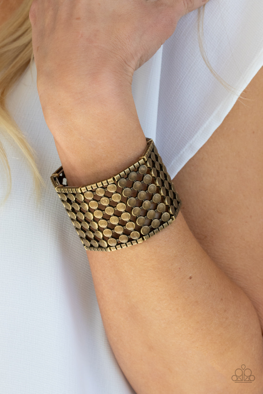 Cool and CONNECTED Brass Paparazzi Bracelet Cashmere Pink Jewels