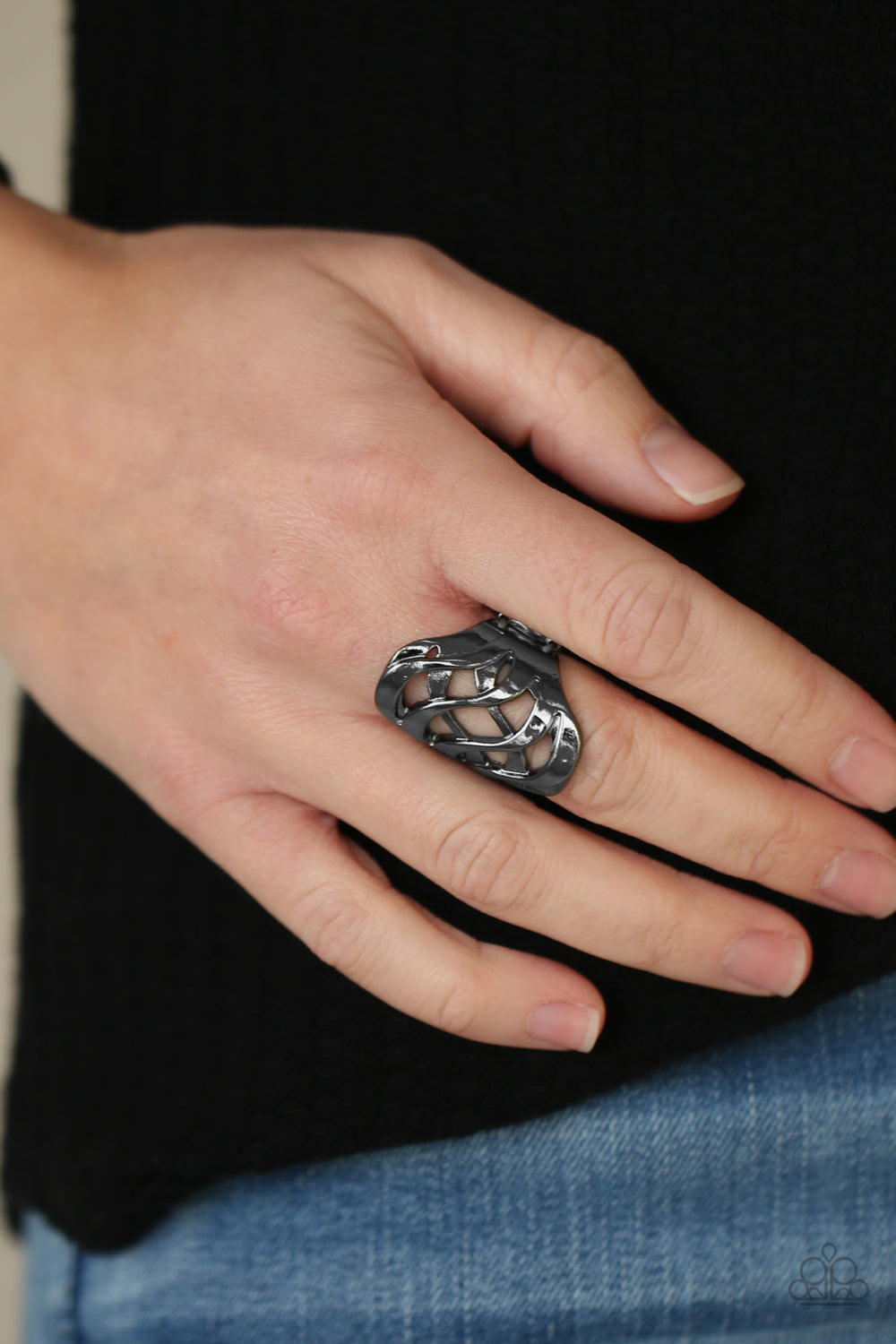 Open Fire Black Paparazzi Ring Cashmere Pink Jewels