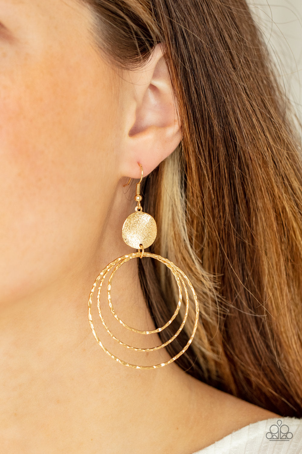 Universal Rehearsal Gold Paparazzi Earrings Cashmere Pink Jewels