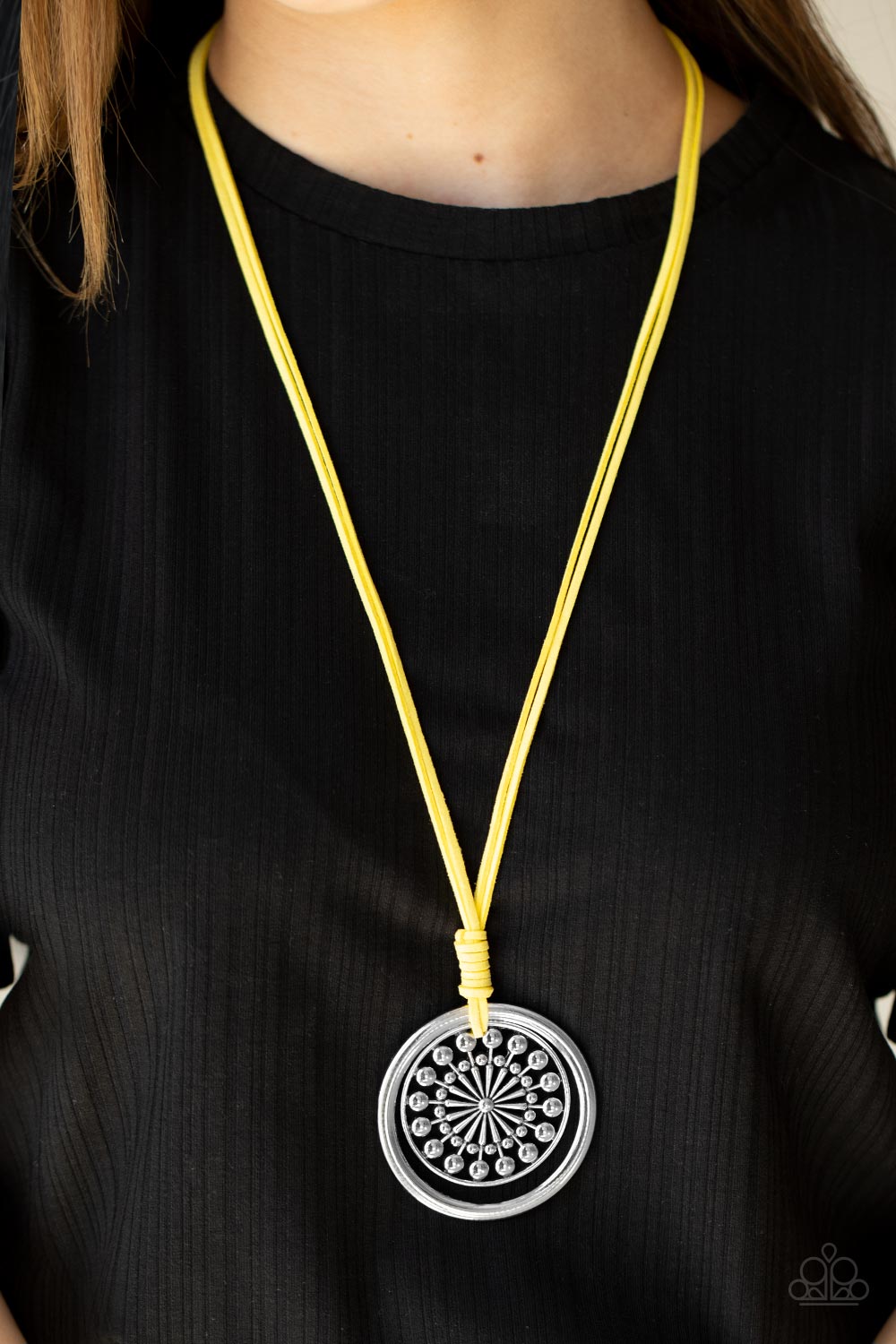 One MANDALA Show Yellow Paparazzi Necklaces Cashmere Pink Jewels