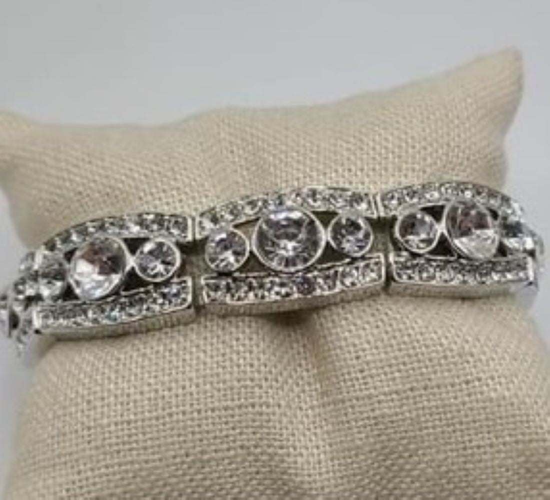 Easy On The ICE Paparazzi Bracelet Cashmere Pink Jewels